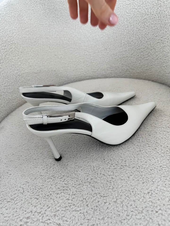 Nakedvice Heel - size 7