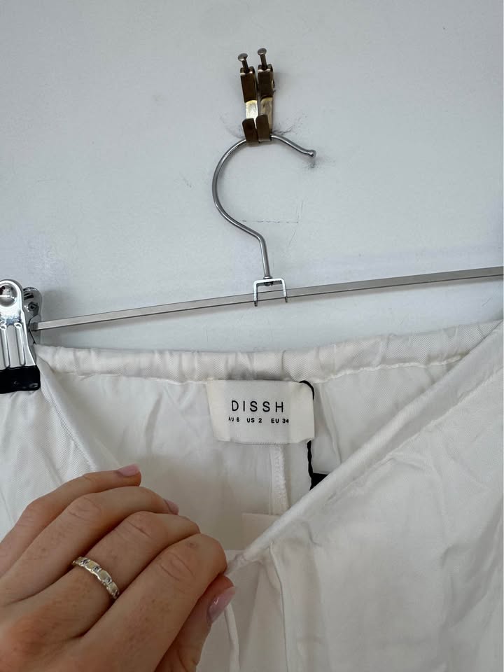 Dissh Set - size 6 BNWT