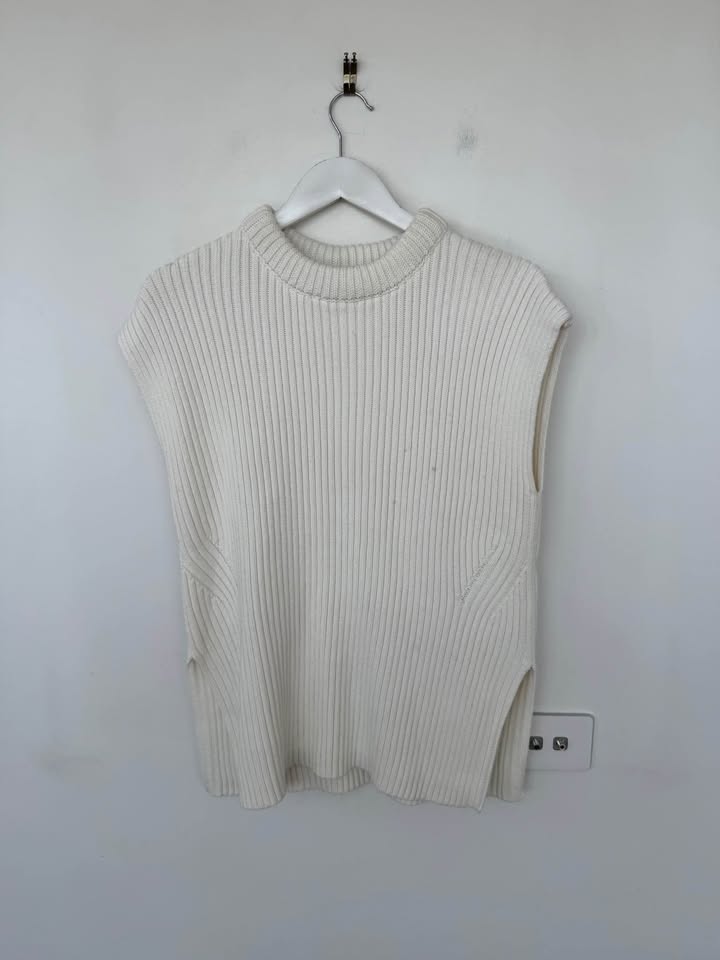Viktoria and Woods Knit Vest - size 2 BNWT