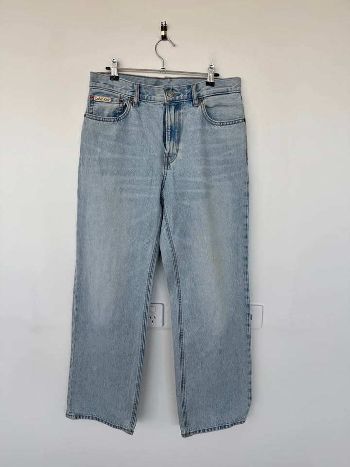 Calvin Klein Jeans - size 30