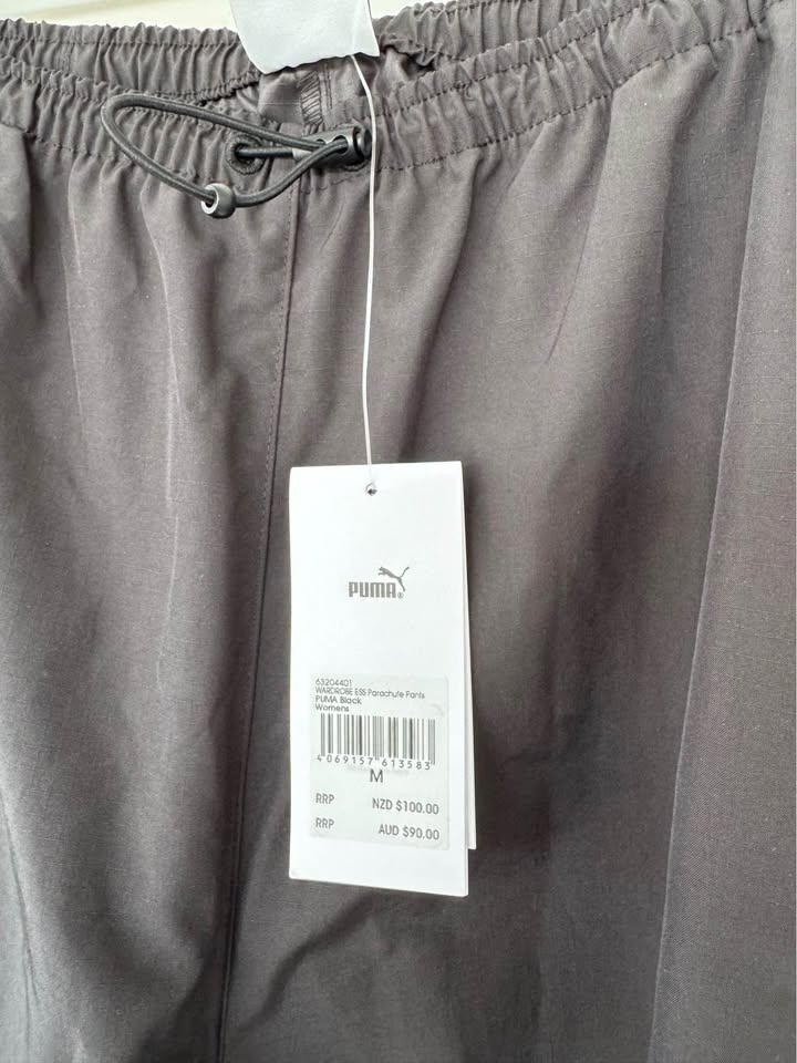 Puma Tracksuit Pants - size medium BNWT