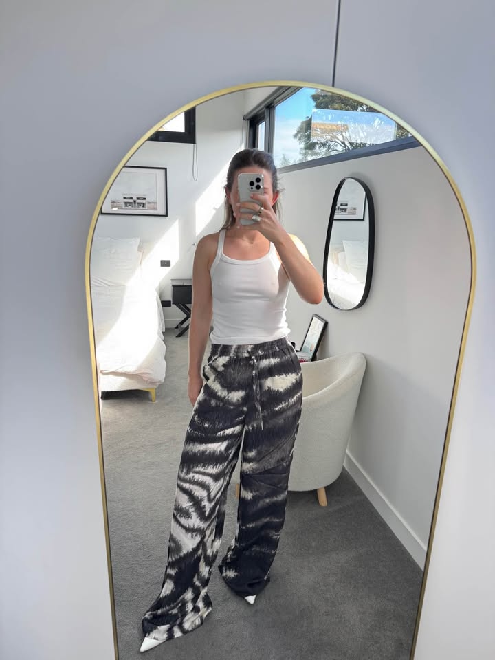 Maku Pants - size 8 BNWT