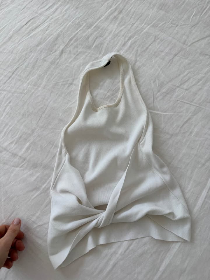 Henne Halter Top - size XS