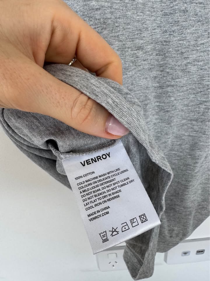 Venroy Top - size small