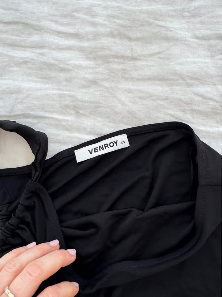 Venroy Top - size XS BNWT