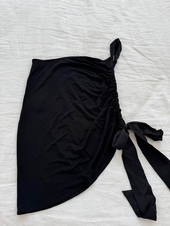 Venroy Top - size XS BNWT