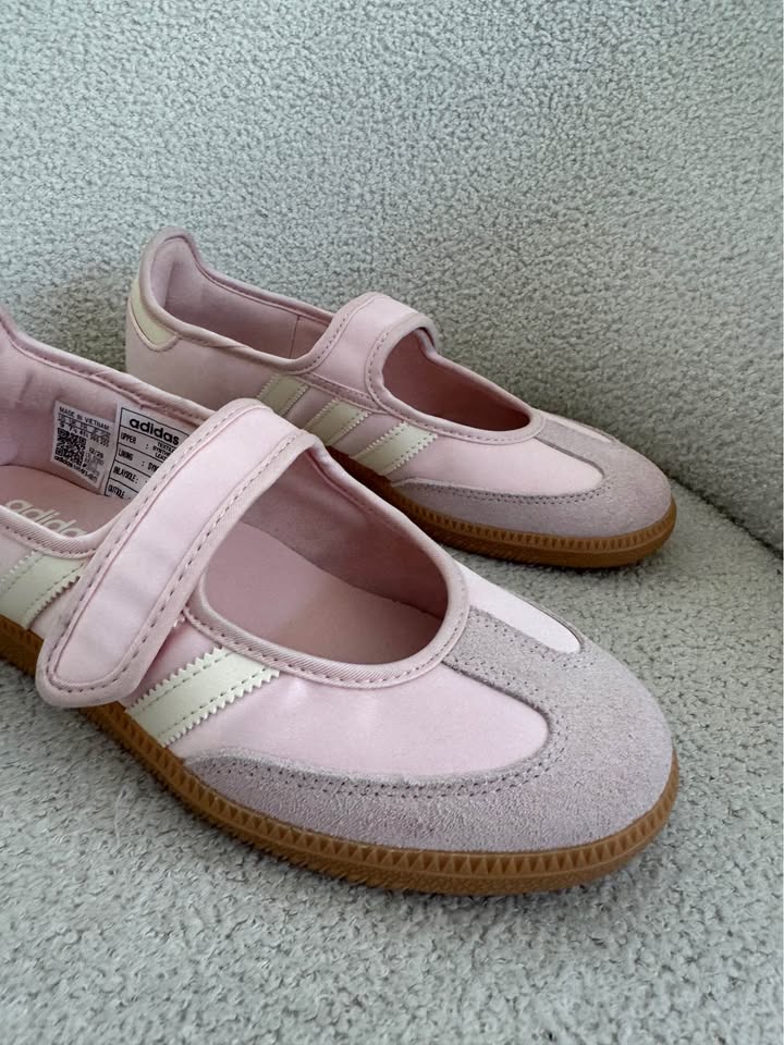 Adidas Jane Samba - size 41 1/3