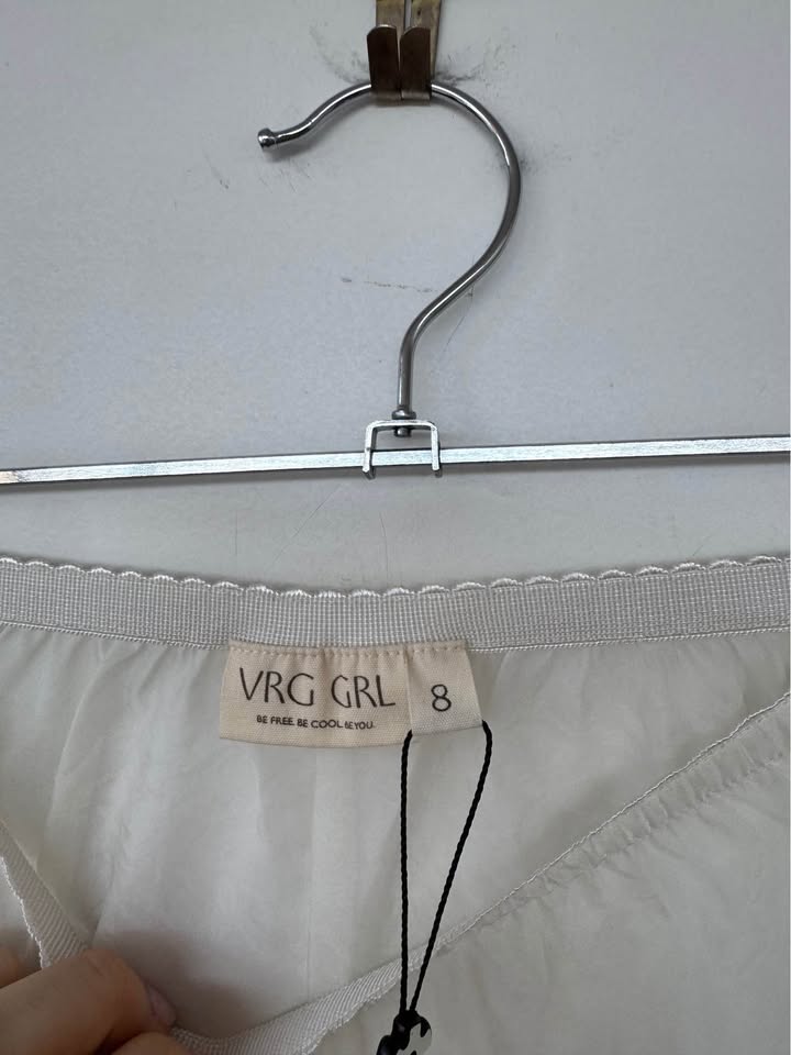 VRG Girl Skirt - size 8 BNWT