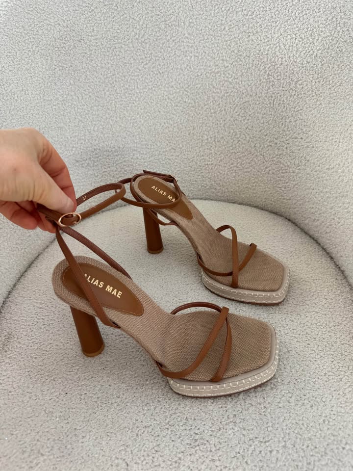 Alias Mae Heels - size 37