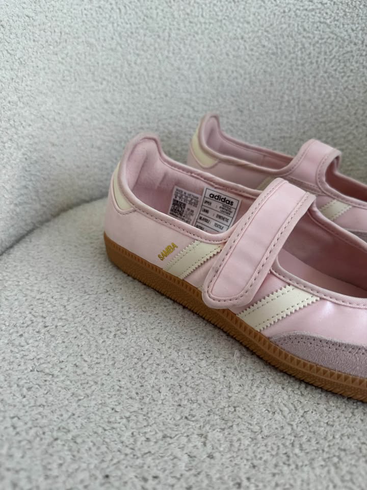 Adidas Jane Samba - size 41 1/3