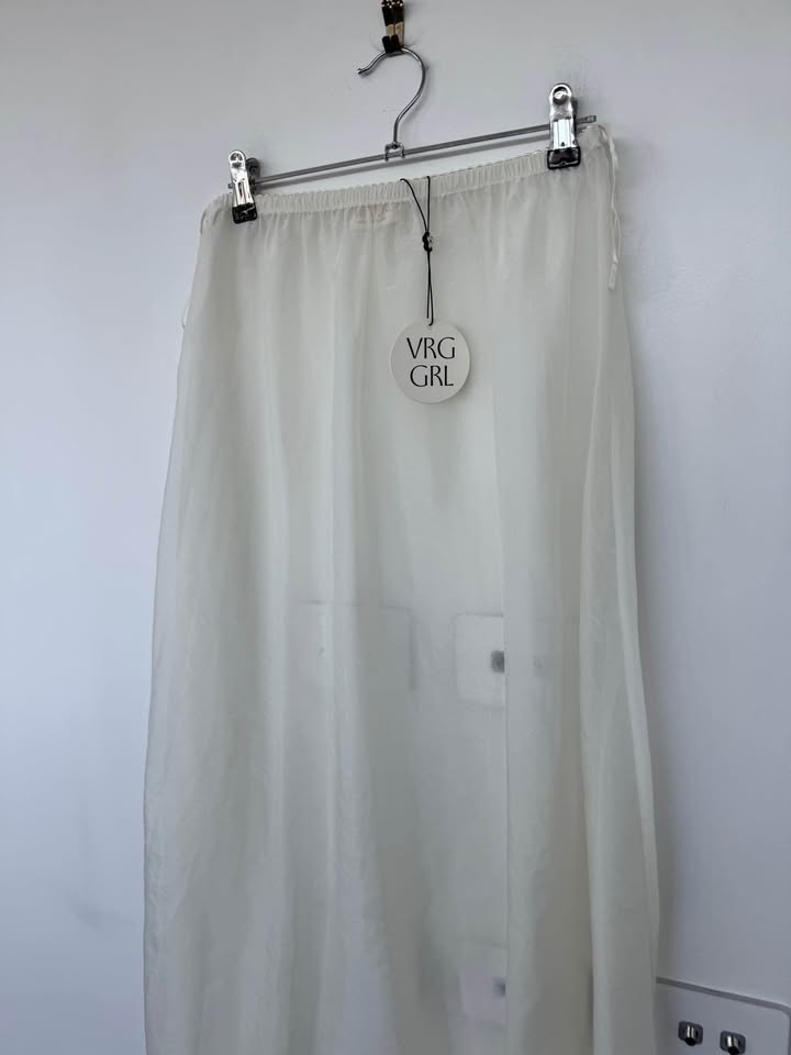 VRG Girl Skirt - size 8 BNWT