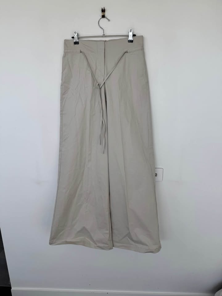One Mile Pants - size 6 BNWT