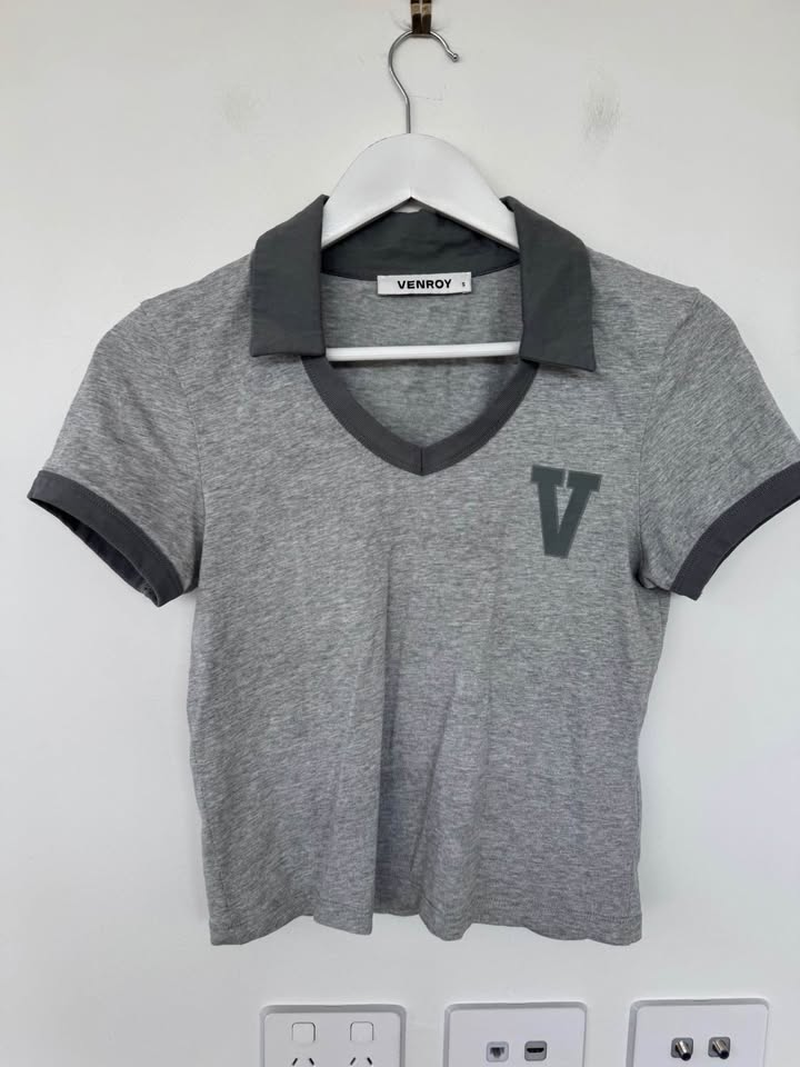 Venroy Top - size small