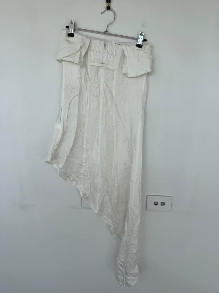 Dissh Set - size 6 BNWT