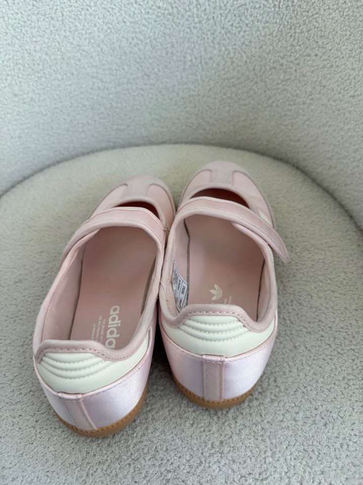 Adidas Jane Samba - size 41 1/3