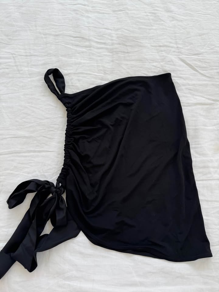 Venroy Top - size XS BNWT