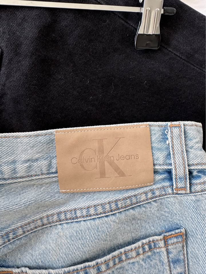 Calvin Klein Jeans - size 30