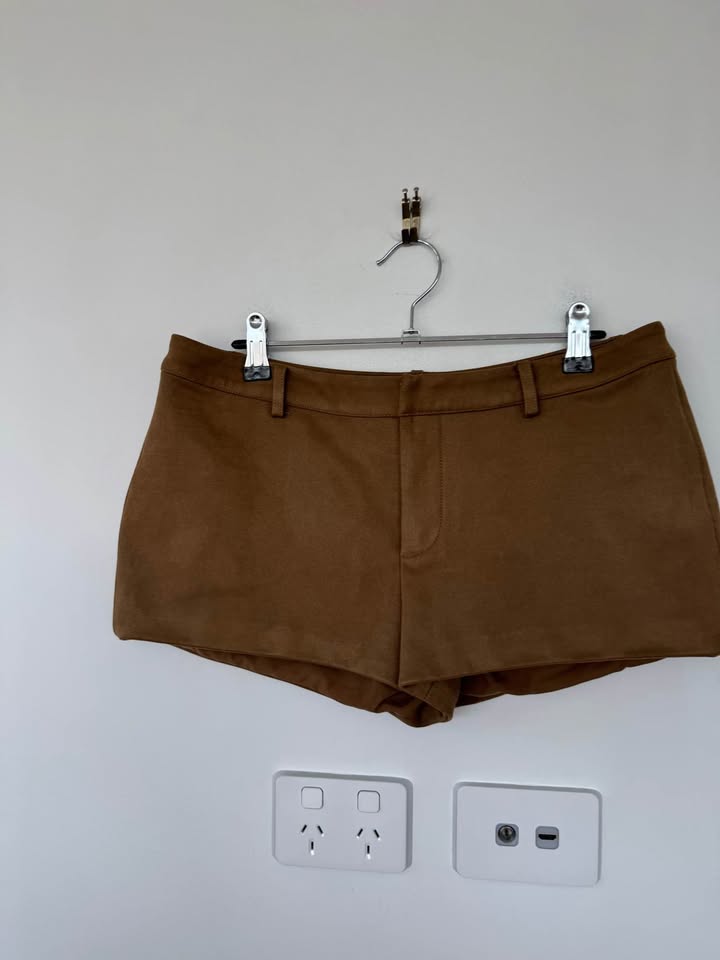 Pepper Mayo Shorts - size 10