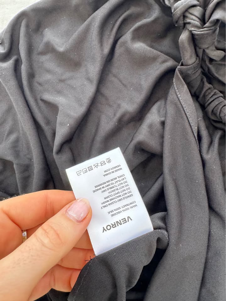 Venroy Top - size XS BNWT