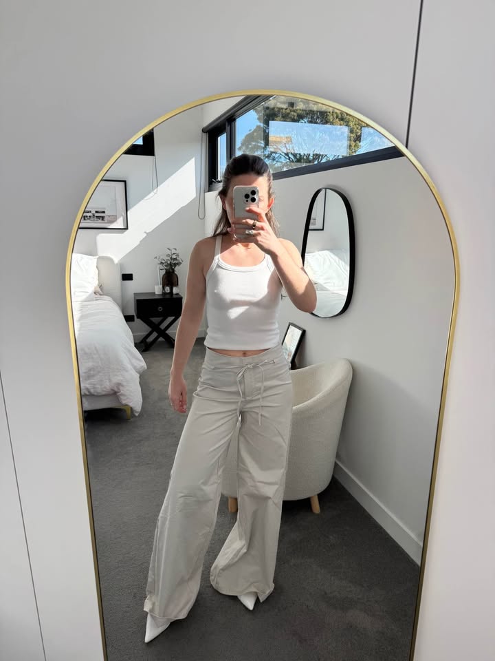 One Mile Pants - size 6 BNWT