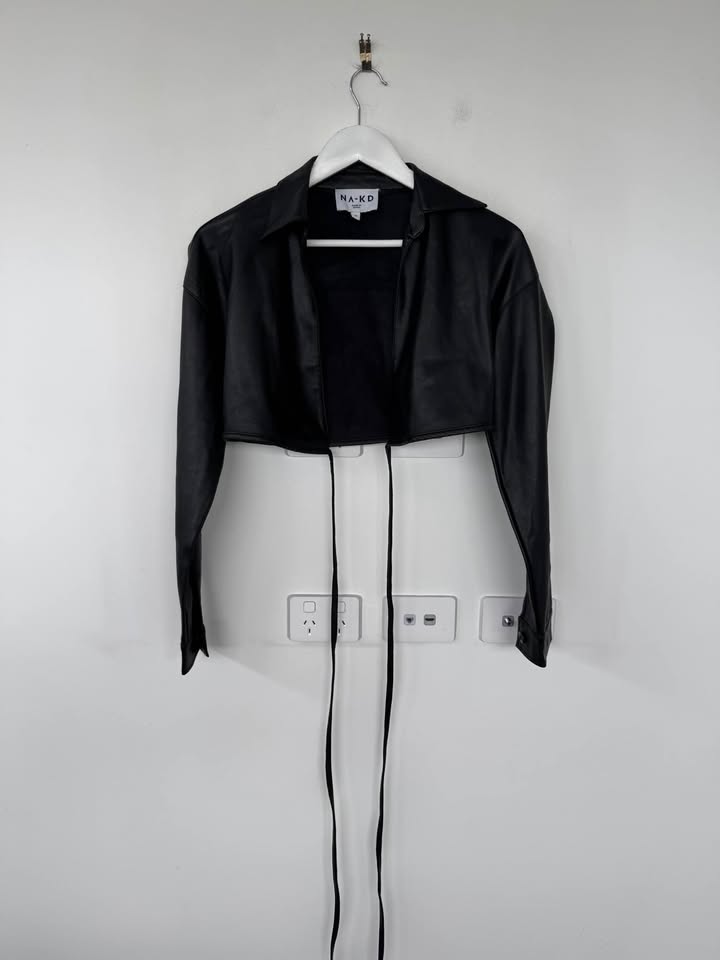 NA-KD Wrap Top - size 32 (6)