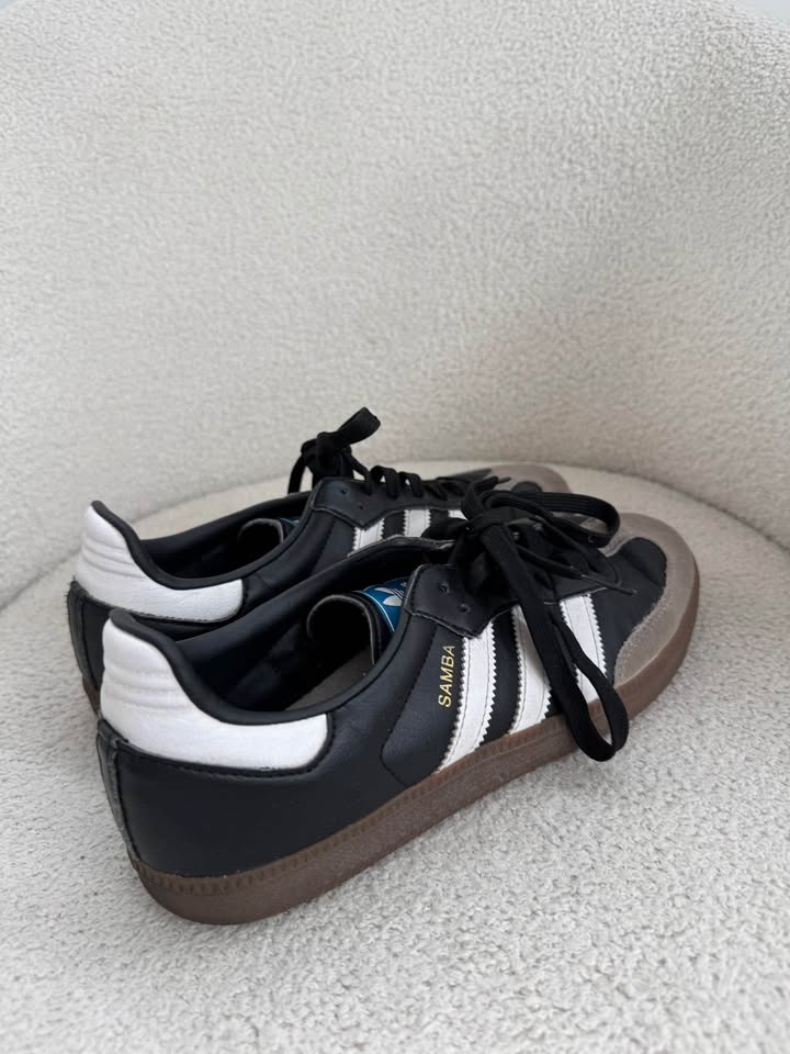 Adidas Samba - size 42