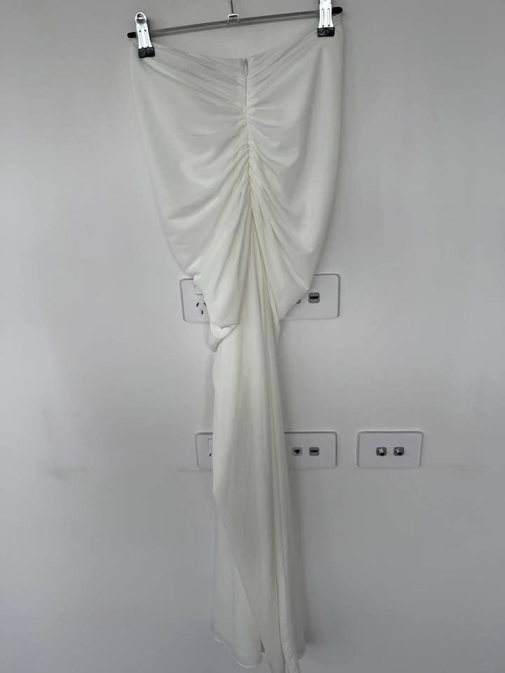 Sydney Lane Skirt - size small BNWT
