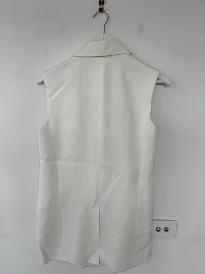 Viktoria and Woods Vest - size 0 BNWT RRP $590