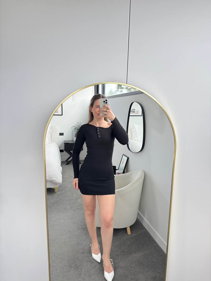 Henne Dress - size XS