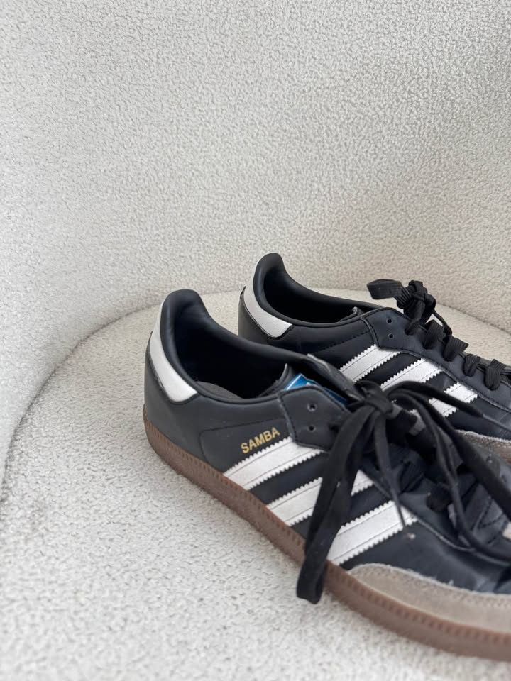 Adidas Samba - size 42