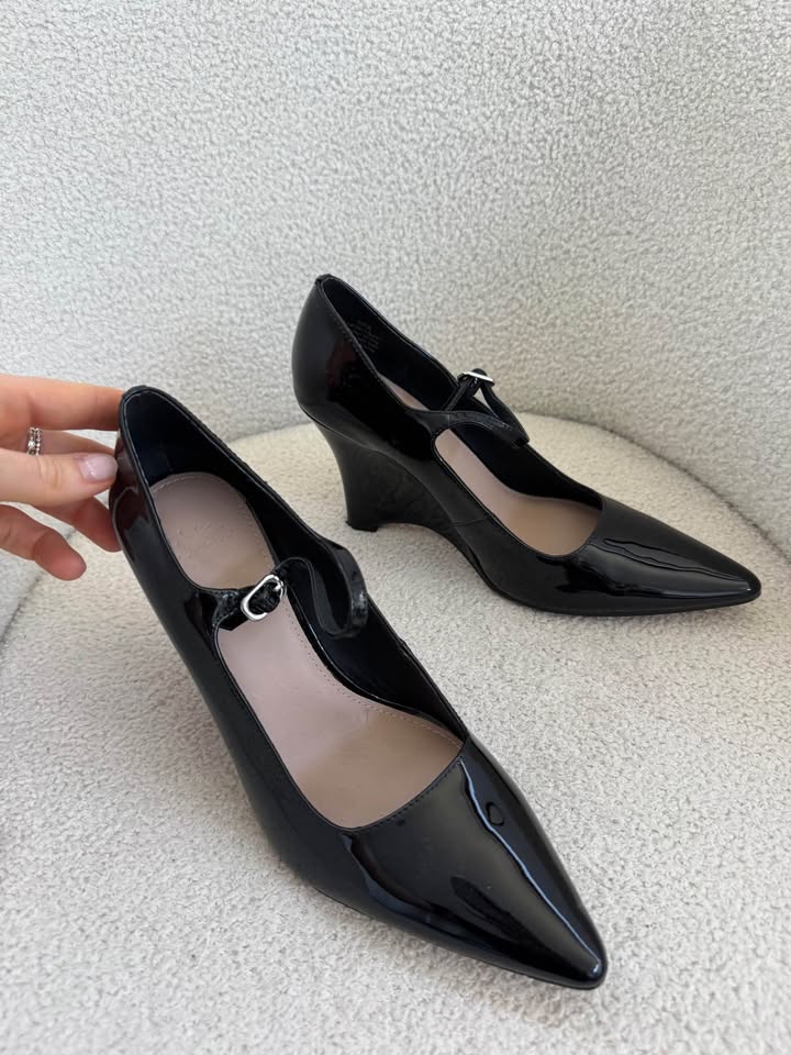 Wittner Leather Heels - size 40