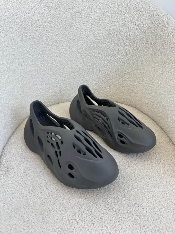 Adidas Yeezy Shoe - size 40.5