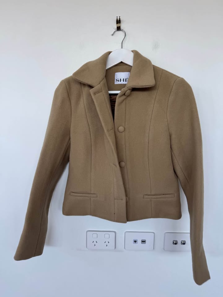 She Jacket & Skort Set - size 8