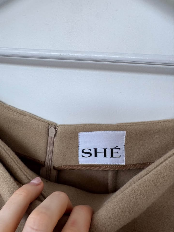 She Jacket & Skort Set - size 8