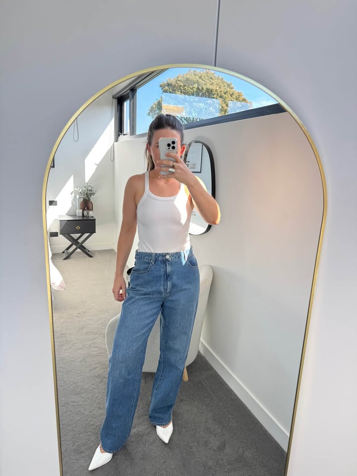 Wrangler Jeans - size 10