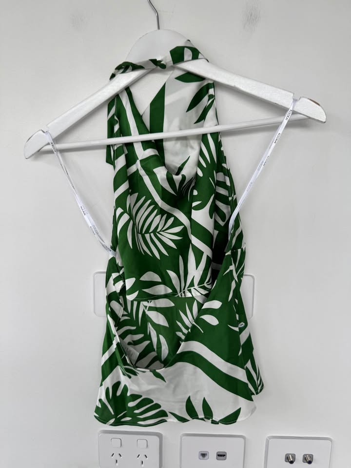 Kookai Top - size 34 (6)