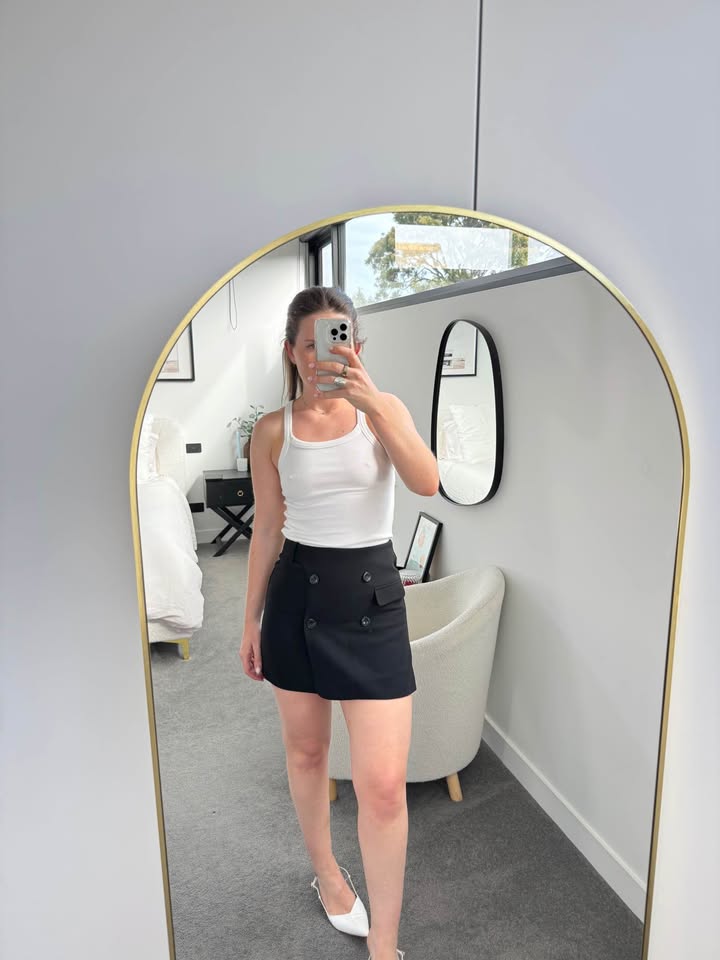 Nude Lucy Skirt - size XS BWNT