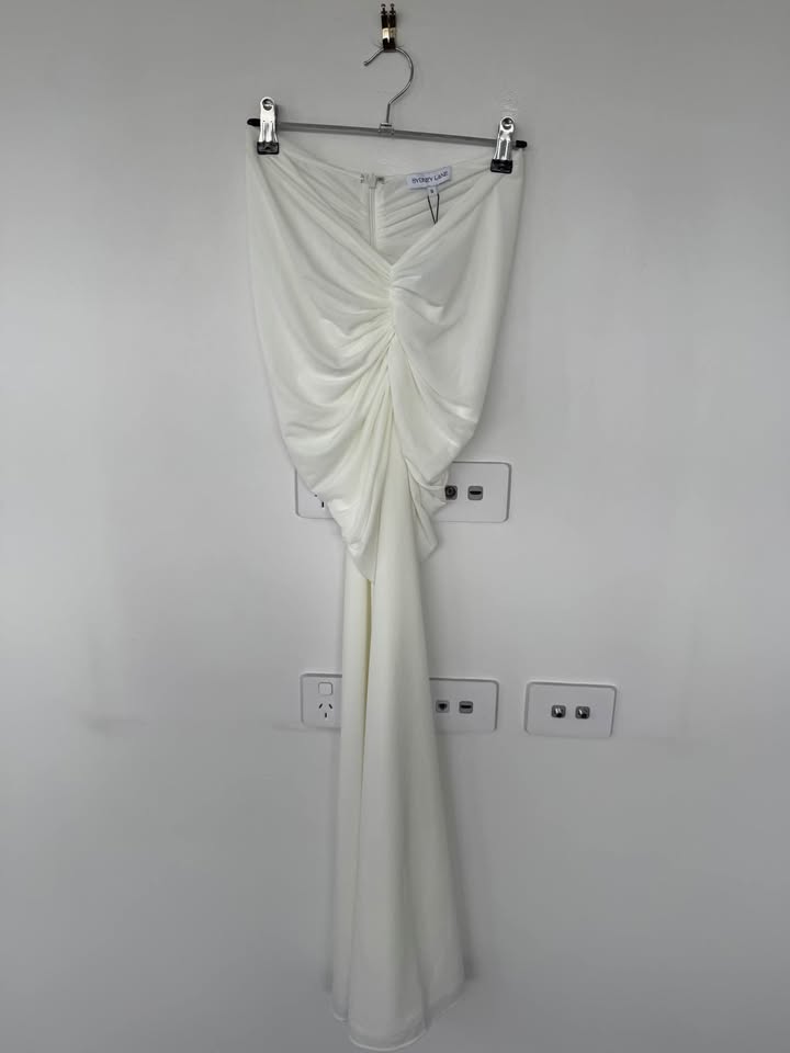 Sydney Lane Skirt - size small BNWT