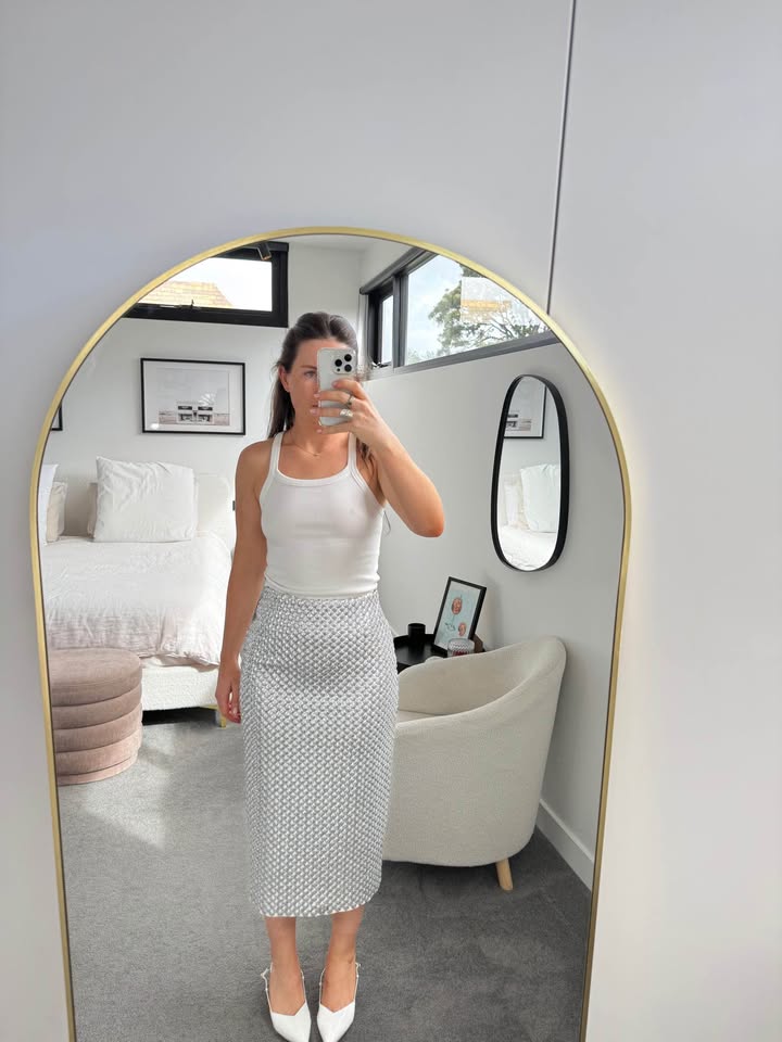 Manning Cartell Skirt - size 8 BNWT RRP $499