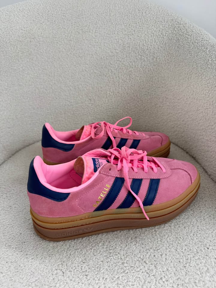 Adidas Gazelle Runners - size 40