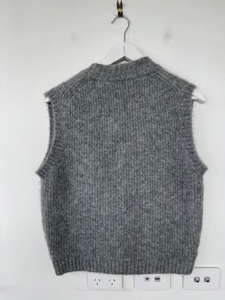 Friend of Audrey knit vest - size small