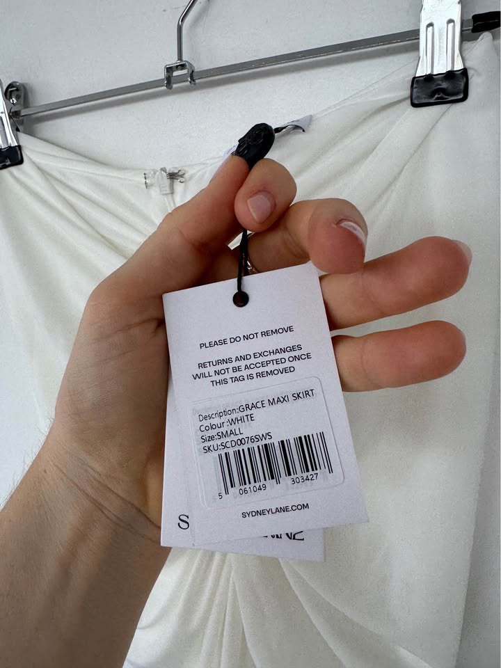 Sydney Lane Skirt - size small BNWT