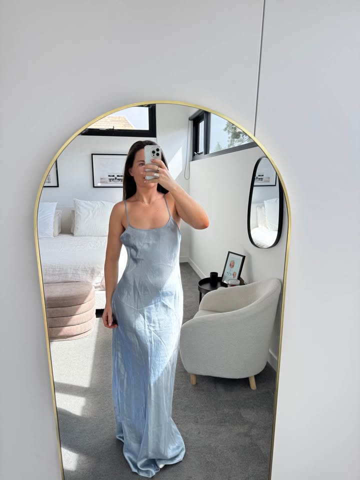 Venroy Slip Dress - size medium