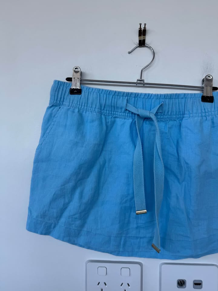 Venroy Skirt - size small