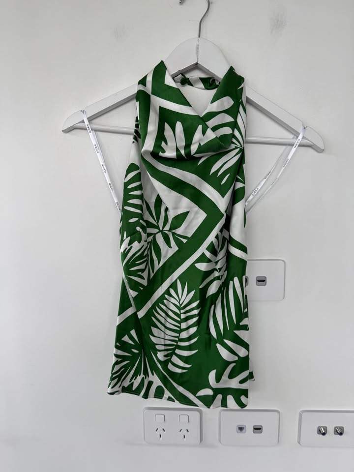 Kookai Top - size 34 (6)