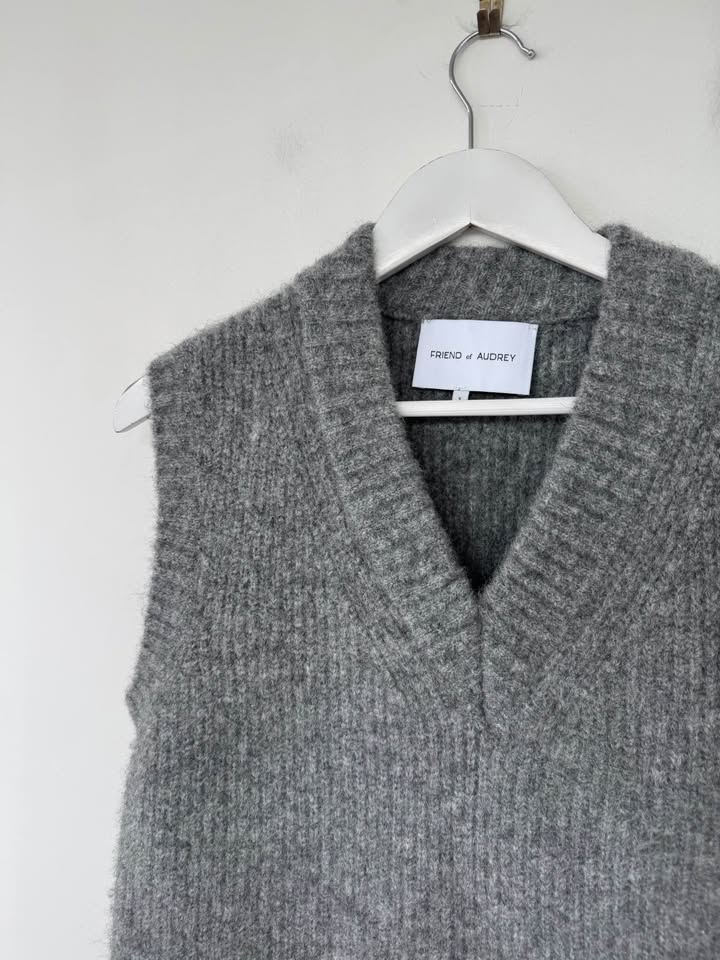 Friend of Audrey knit vest - size small