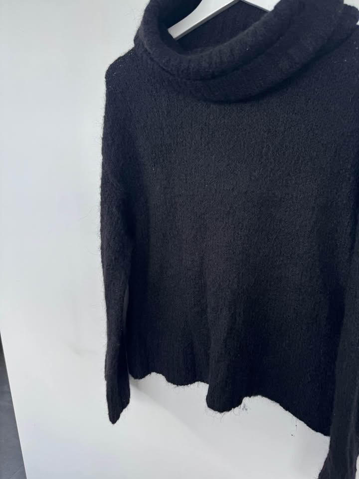 Second Female Jumper - size medium