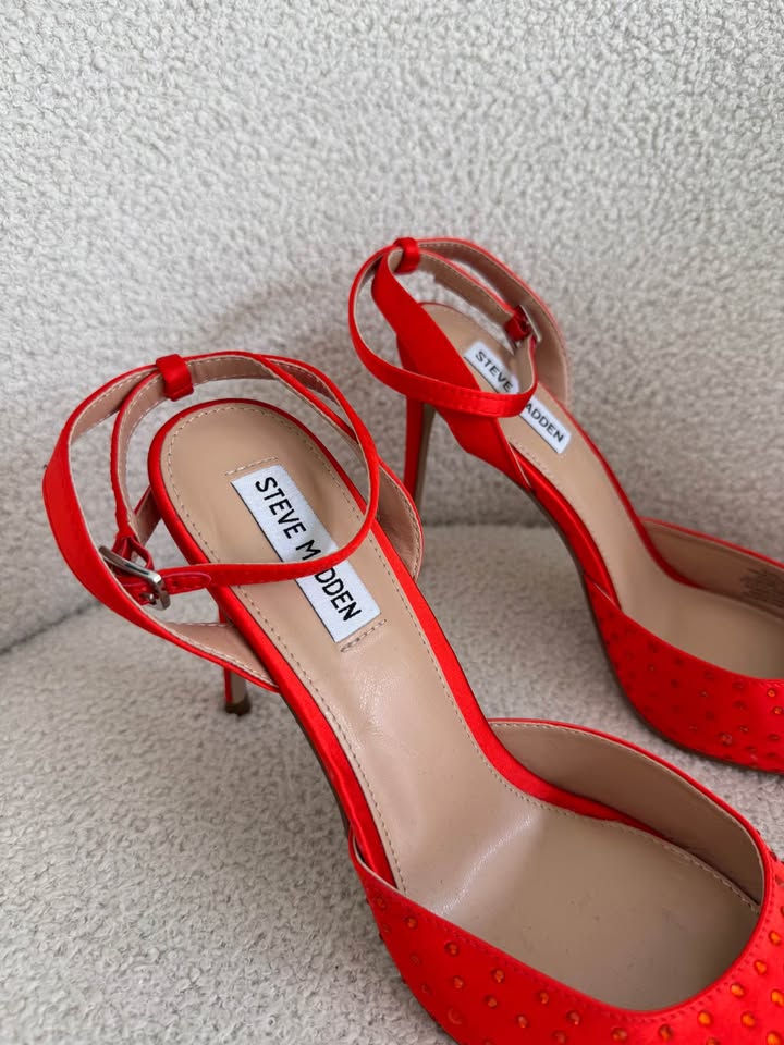 Steve Madden Studded Heels - size 40
