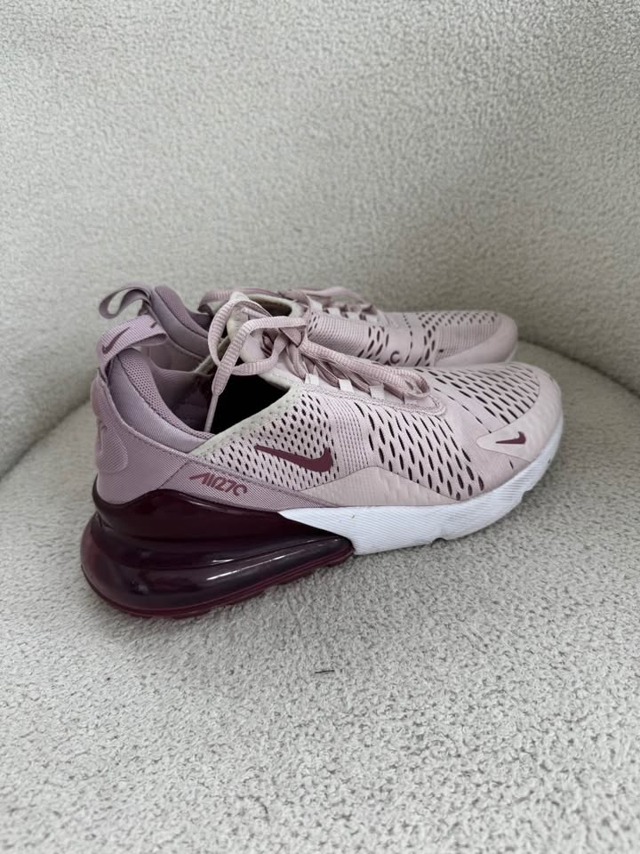 Nike Runners - size 40.5