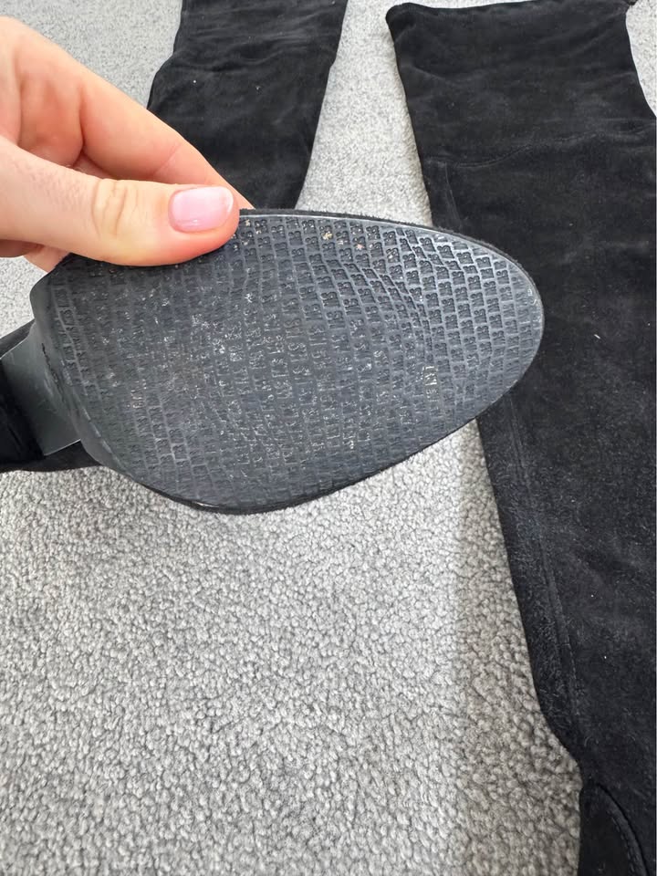 Stuart Weitzman Boots - size 42